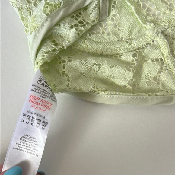 Pretty Little Thing Lace Bralette Green - Picture 9 of 9
